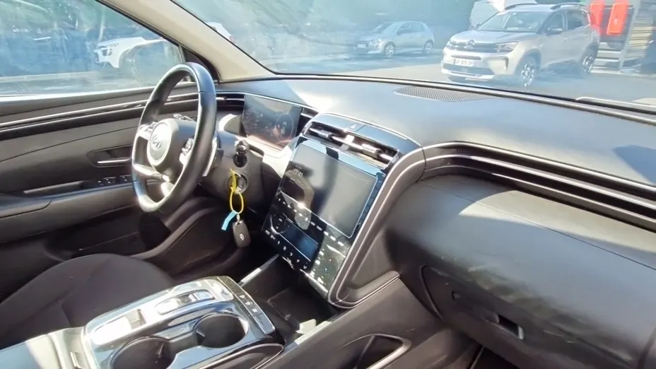 HYUNDAI Tucson -