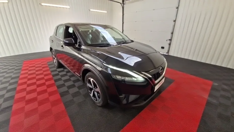 NISSAN Qashqai -