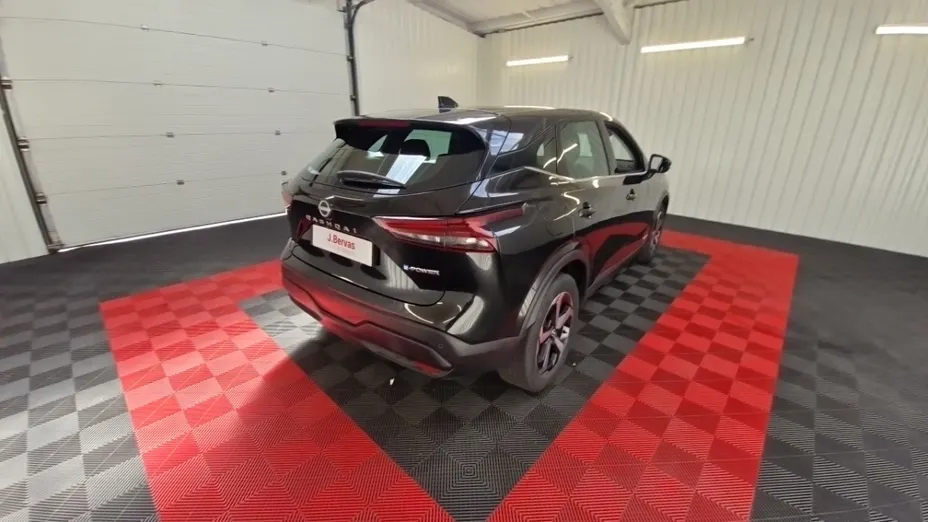 NISSAN Qashqai -