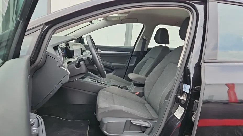 Volkswagen Golf -