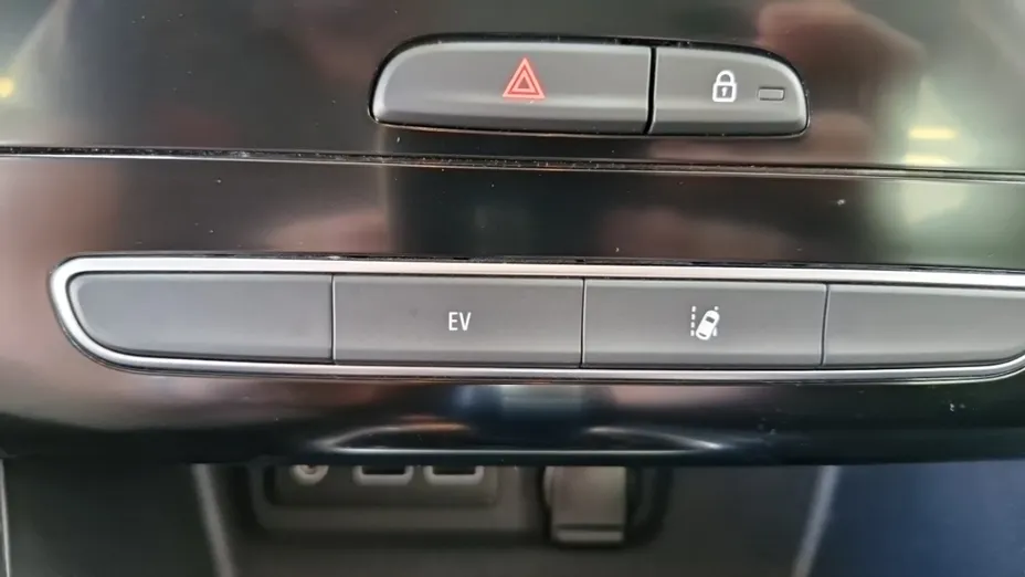 RENAULT Megane -