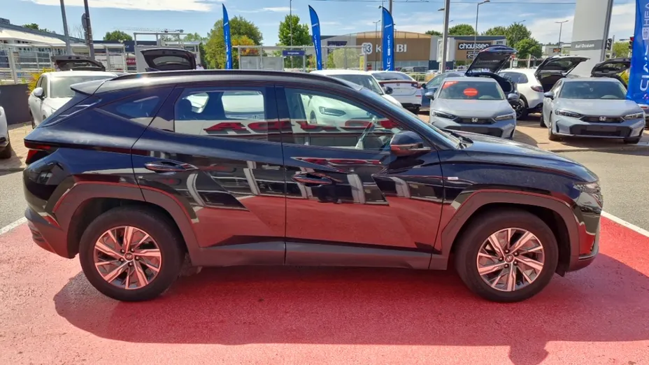 HYUNDAI Tucson -
