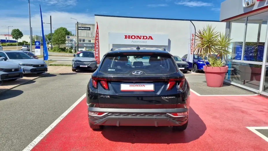 HYUNDAI Tucson -