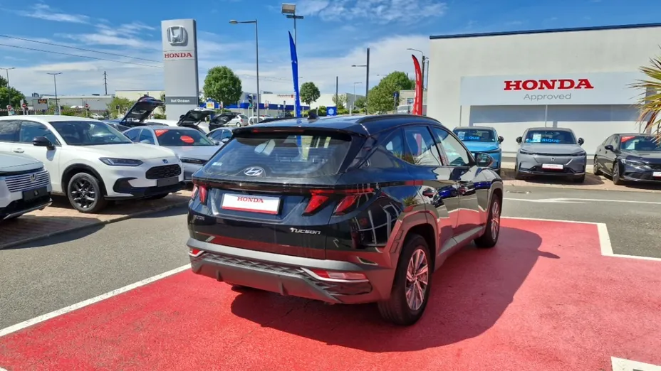 HYUNDAI Tucson -