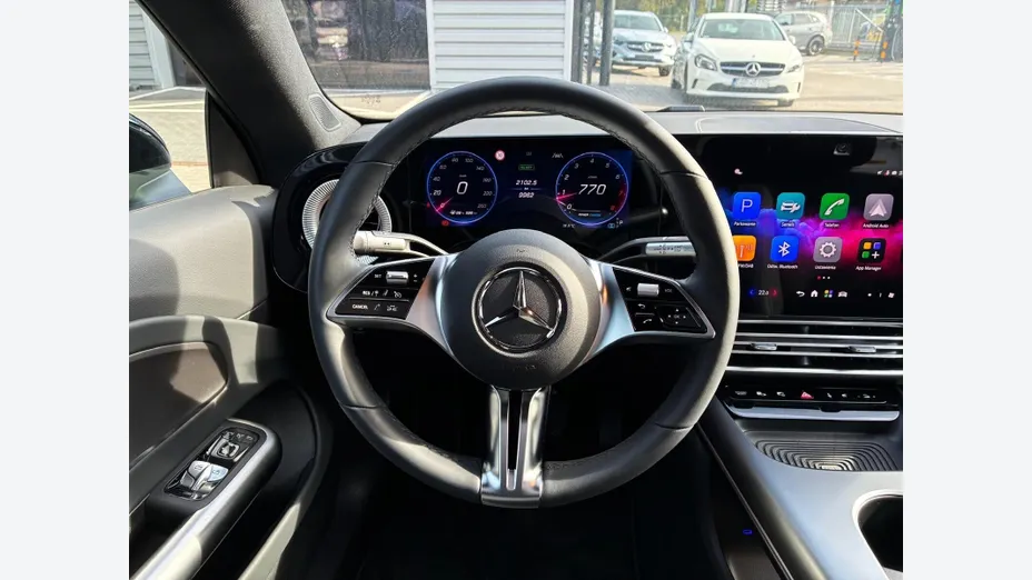 MERCEDES-BENZ CLA -