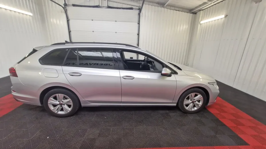 Volkswagen Golf -