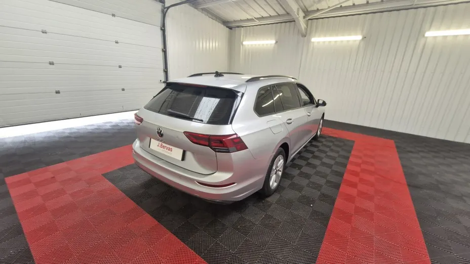 Volkswagen Golf -