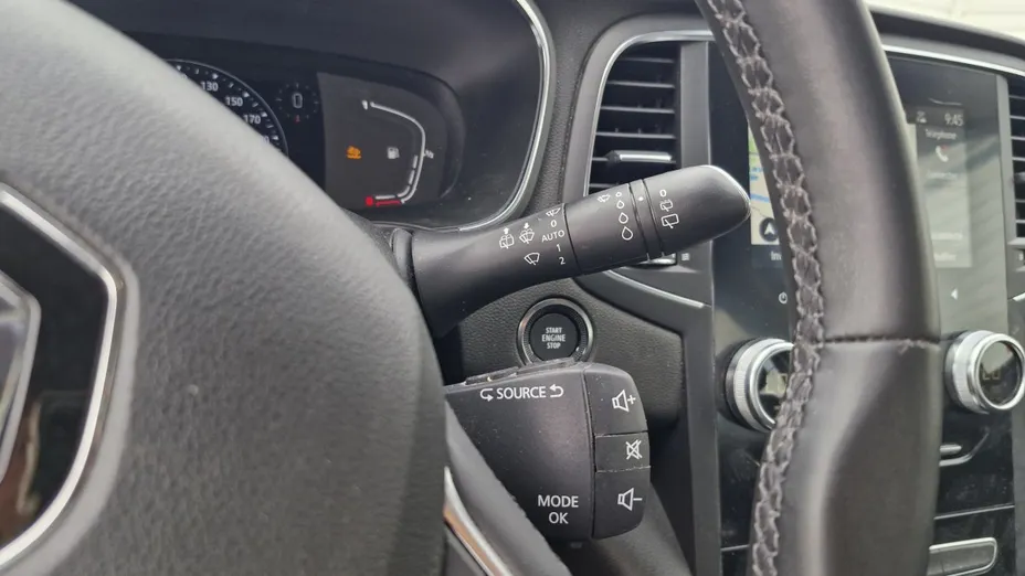 RENAULT Megane -