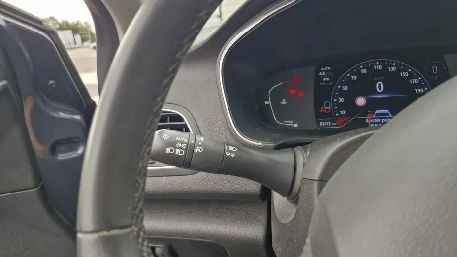 RENAULT Megane -