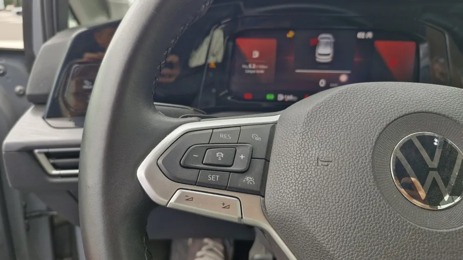 Volkswagen Golf -