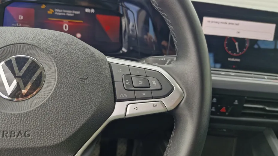Volkswagen Golf -