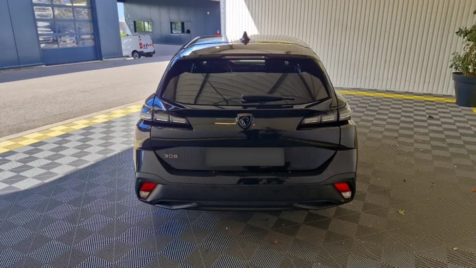 PEUGEOT 308 -
