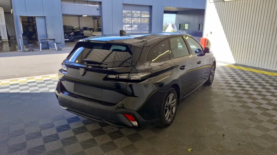 PEUGEOT 308 -