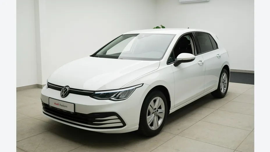 VOLKSWAGEN Golf -
