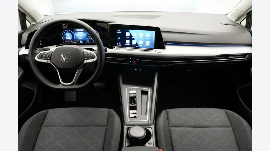 VOLKSWAGEN Golf -