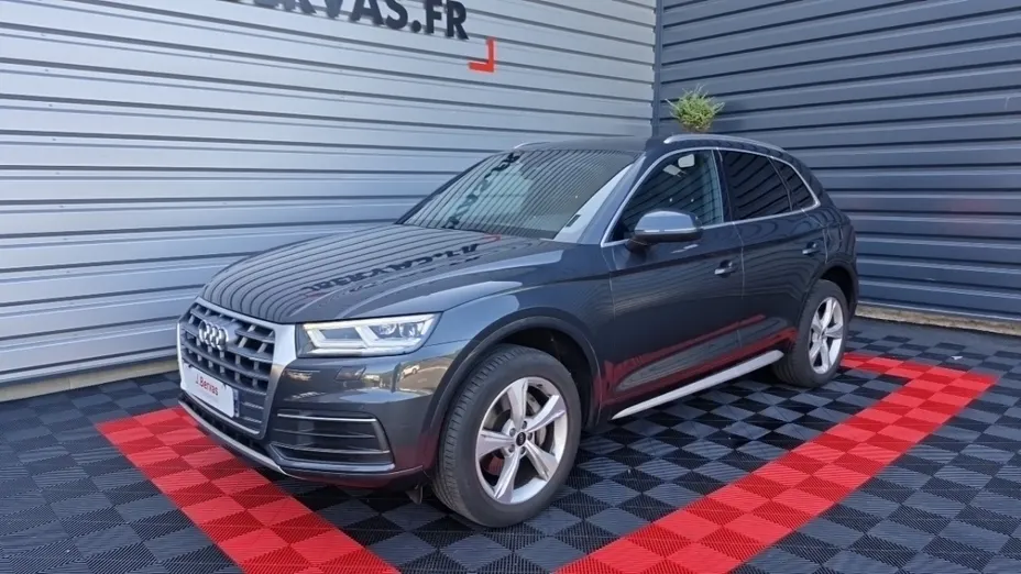 AUDI Q5 -