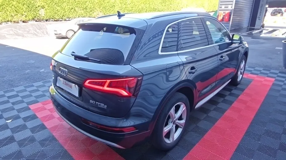 AUDI Q5 -