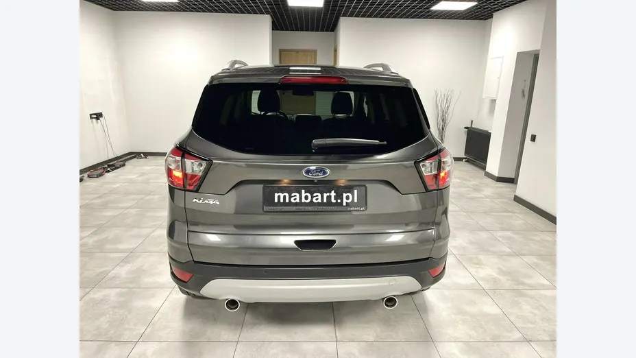 FORD Kuga -