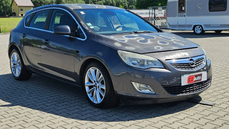 OPEL Astra -