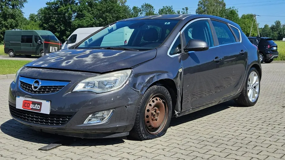 OPEL Astra -