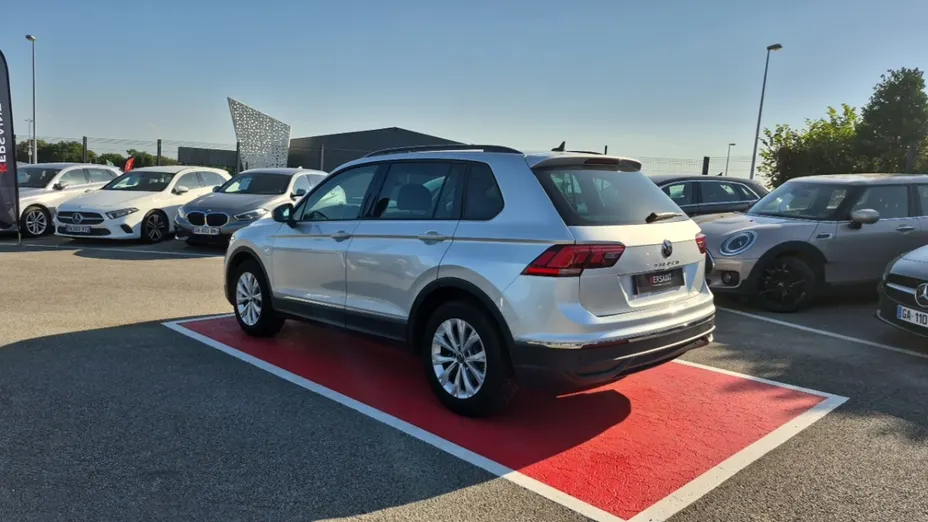 Volkswagen Tiguan -