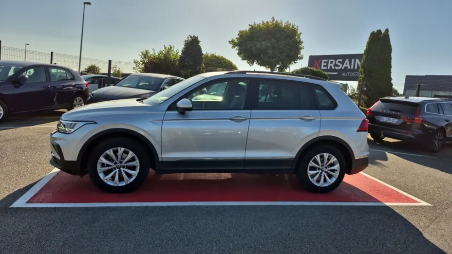 Volkswagen Tiguan -