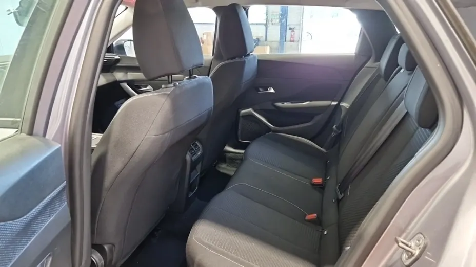 PEUGEOT 308 -