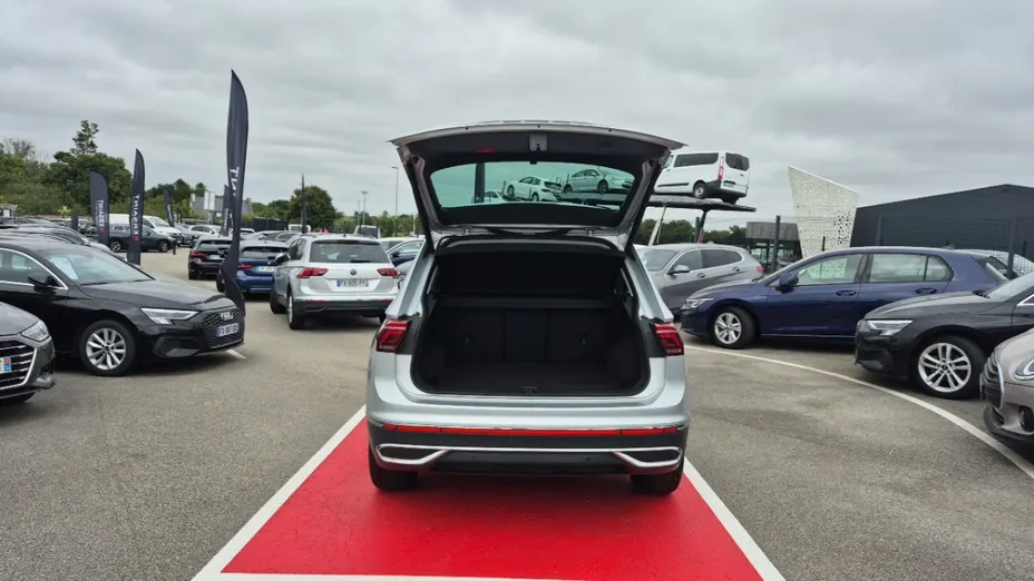 Volkswagen Tiguan -