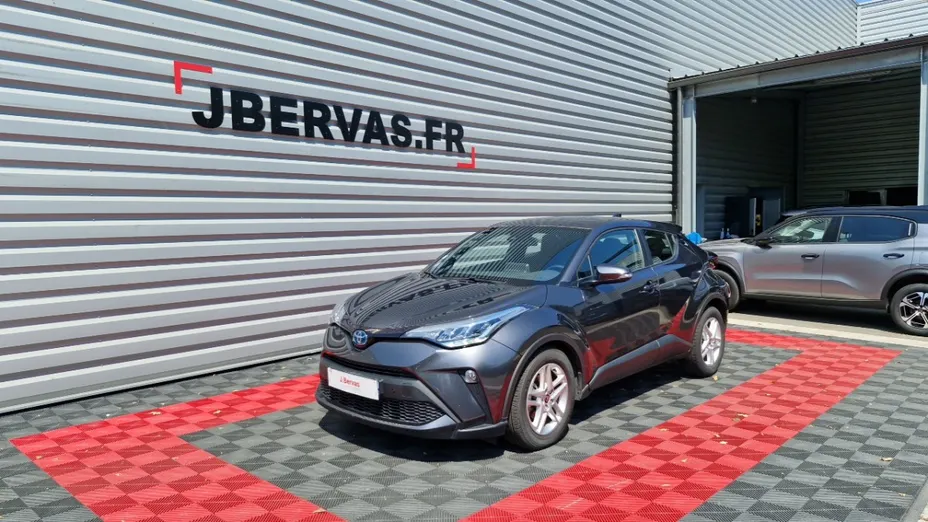 TOYOTA C-HR -