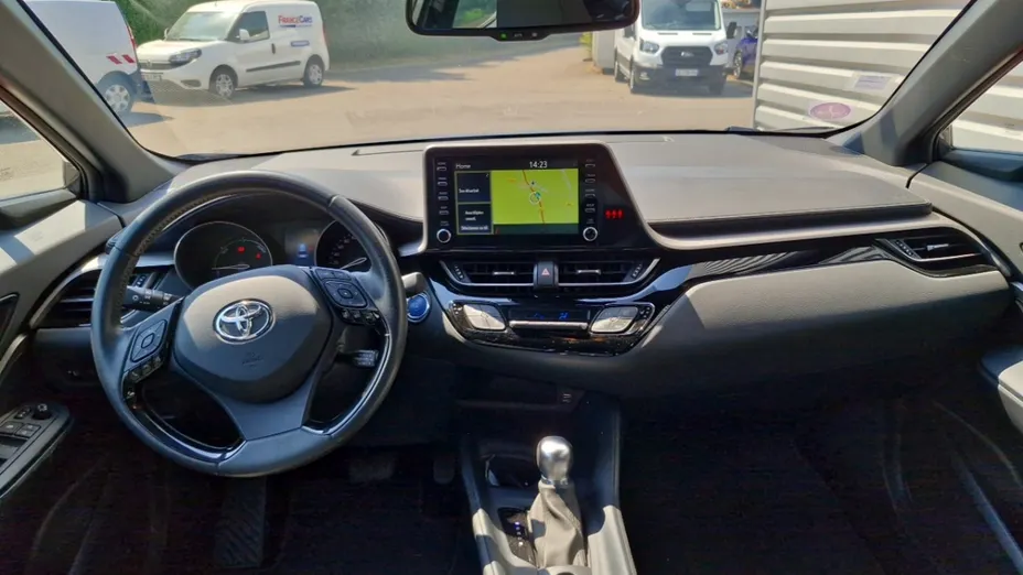 TOYOTA C-HR -