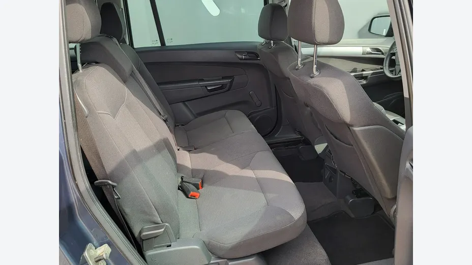 OPEL Zafira -