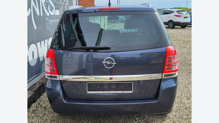 OPEL Zafira -