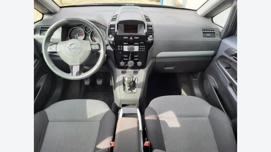 OPEL Zafira -