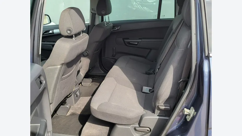 OPEL Zafira -