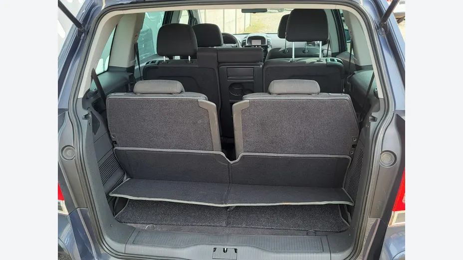 OPEL Zafira -