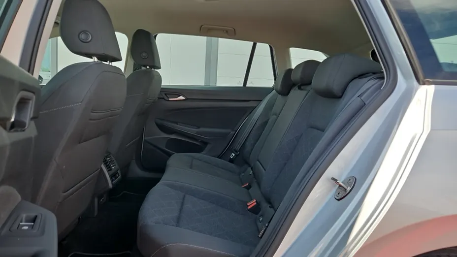 Volkswagen Golf -