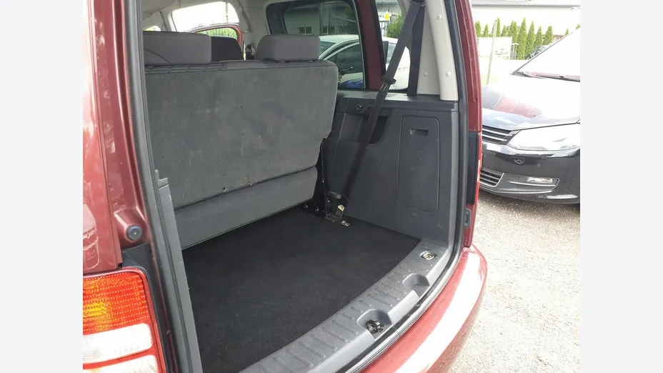 VOLKSWAGEN Caddy -