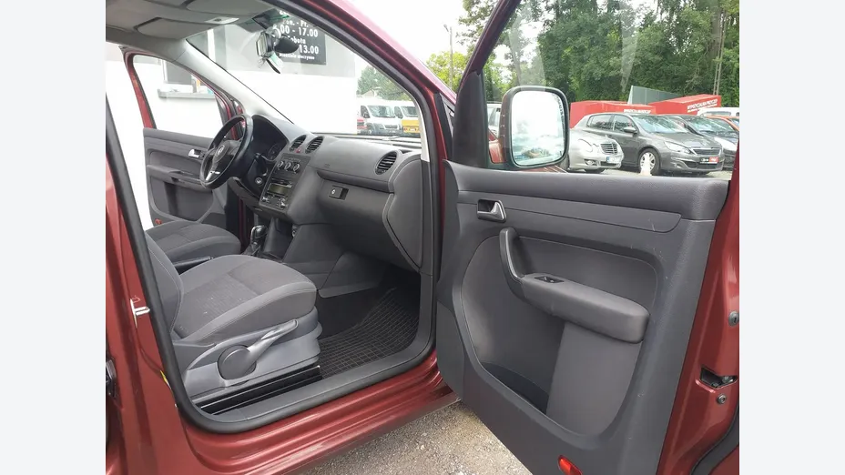 VOLKSWAGEN Caddy -