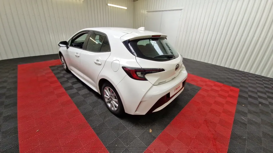 TOYOTA Corolla -