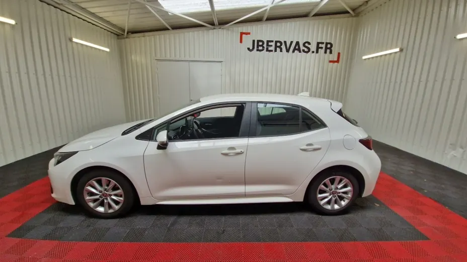 TOYOTA Corolla -
