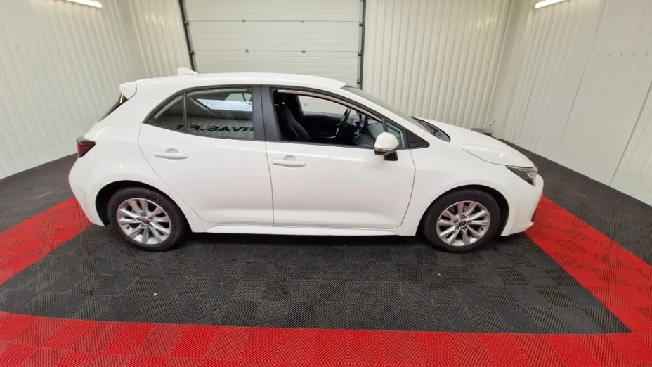 TOYOTA Corolla -