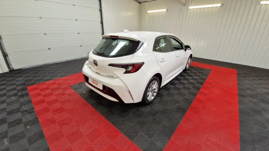 TOYOTA Corolla -