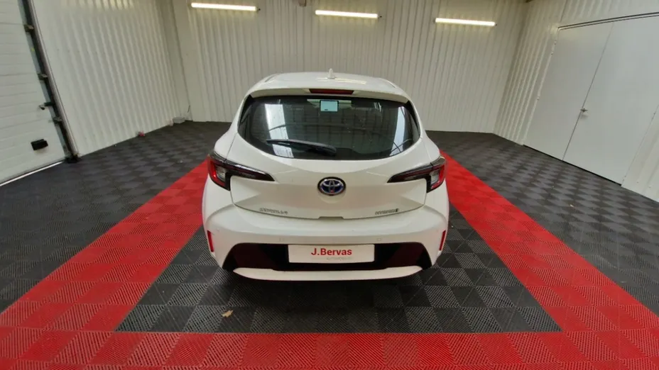 TOYOTA Corolla -