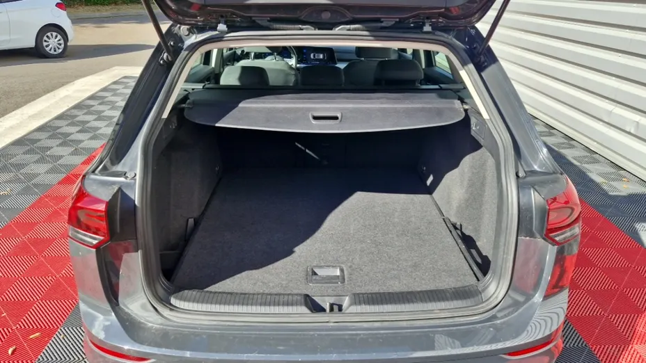 Volkswagen Golf -
