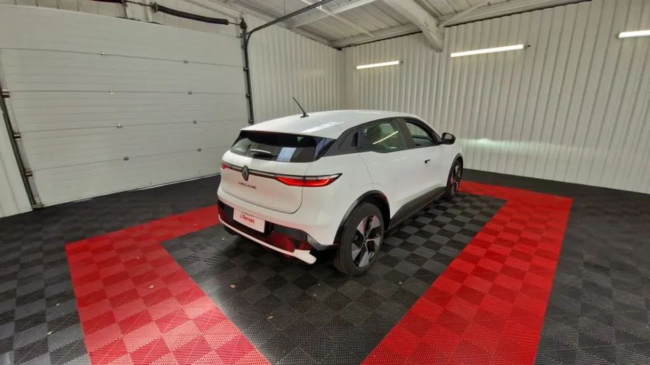 RENAULT Megane -