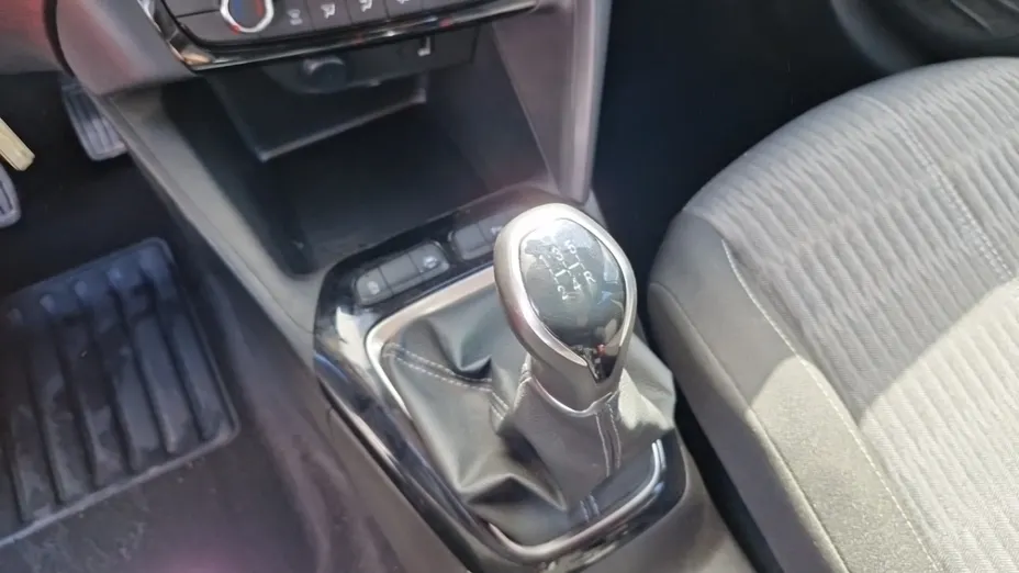 OPEL Corsa -