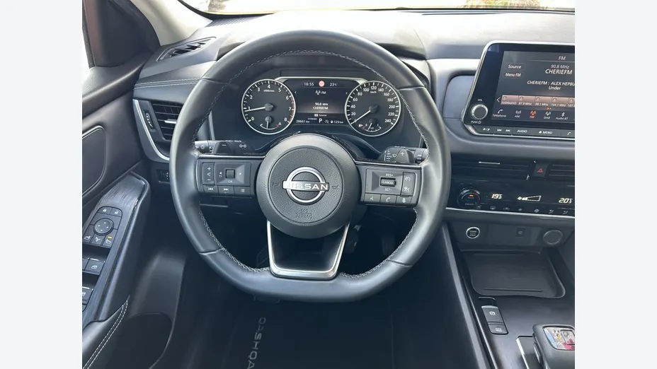 NISSAN Qashqai -