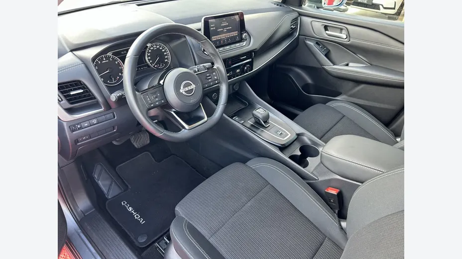 NISSAN Qashqai -