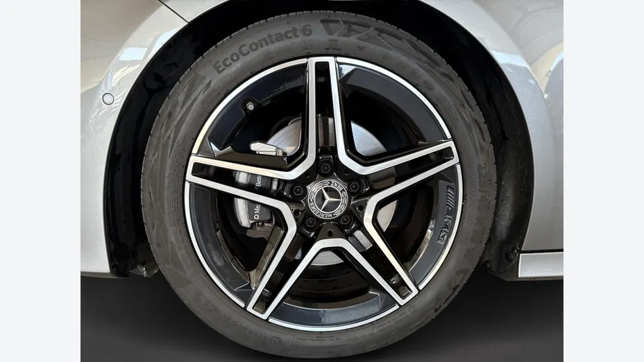 MERCEDES-BENZ A Klasa A 200 AMG Line 7G-DCT
