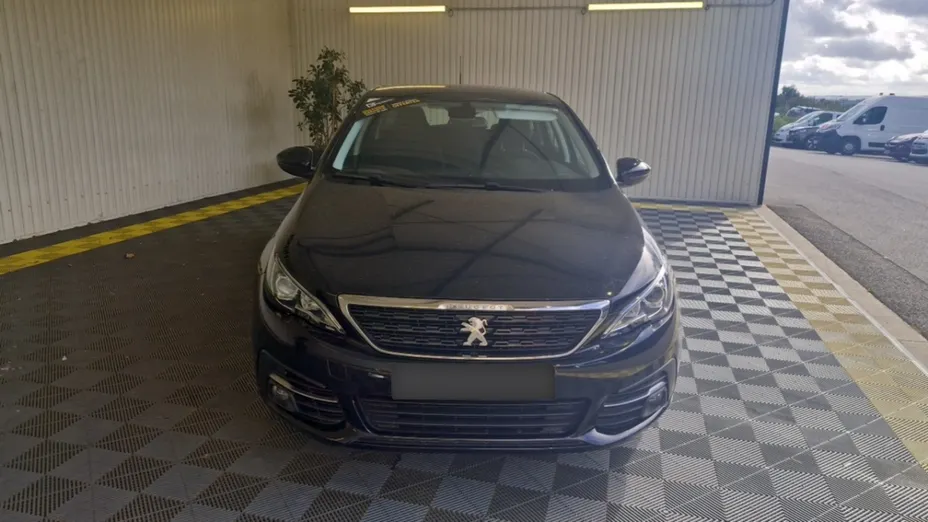 PEUGEOT 308 -